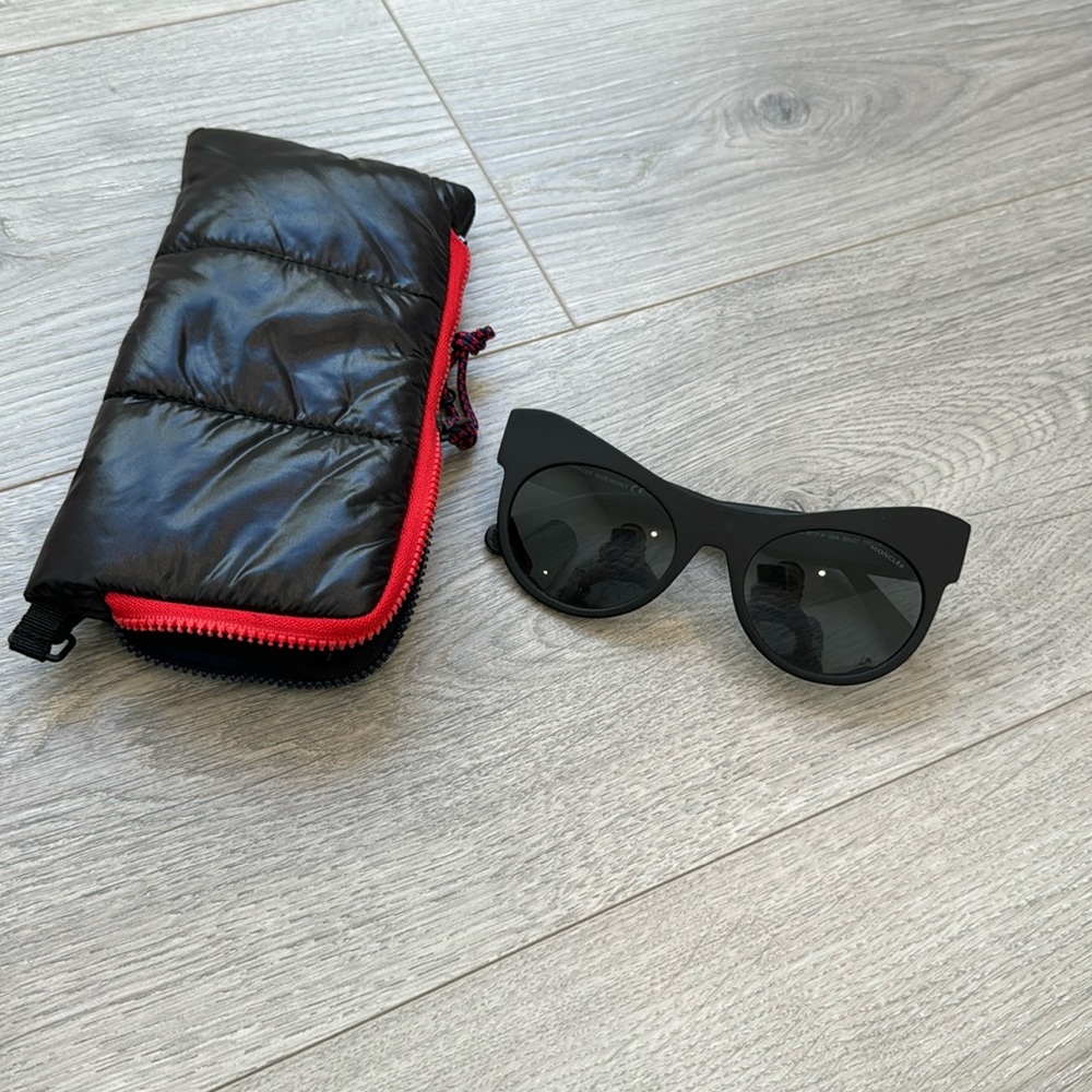 Moncler 1952 back Cat eye sunglasses from February 2023 collection